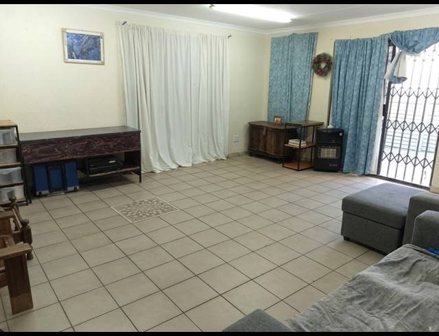 3 BEDROOM HOUSE FOR SALE IN VANDERBIJLPARK SW 1